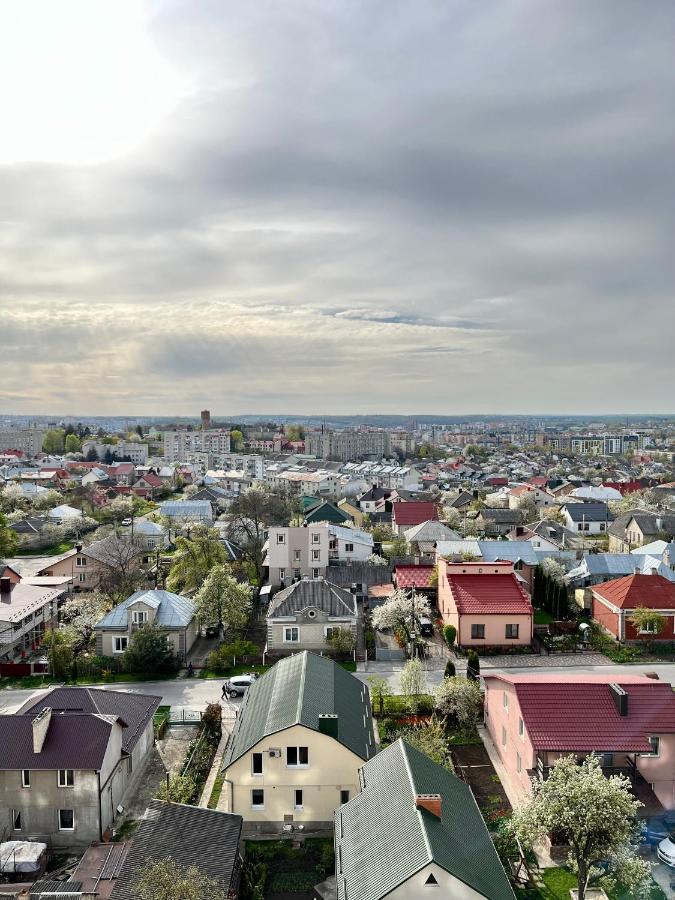Relax. Просторі Та Затишні Апартаменти Тернополь Экстерьер фото
